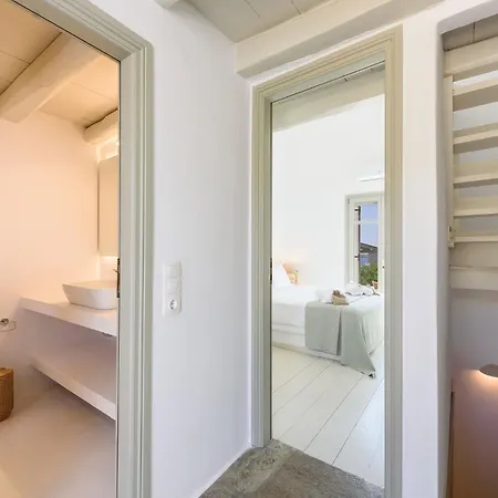 Thalatta Paros Chrisi Akti (Paros)