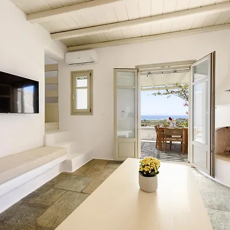 Willa Thalatta Paros