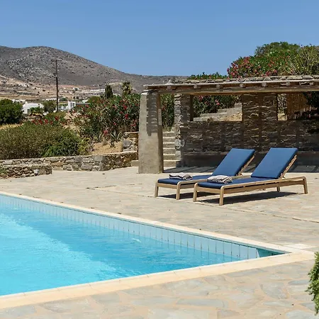 Willa Thalatta Paros