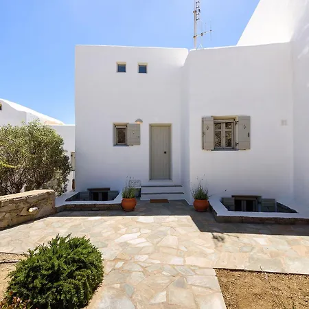 Thalatta Paros * Chrisi Akti (Paros)