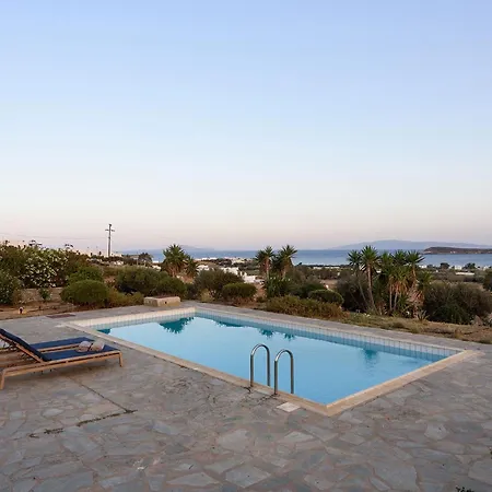 Thalatta Paros * Chrisi Akti (Paros)